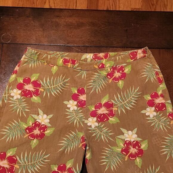 Tommy Bahama 100% Silk Tropical Printed Cropped Pants - Picture 5 of 6